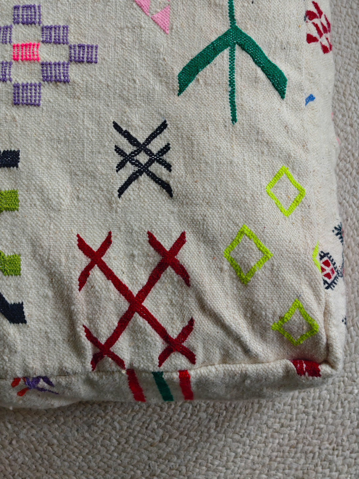 Pouf aus Wolle quadratisch und bunt, Kelim Bodenkissen, Handarbeit
