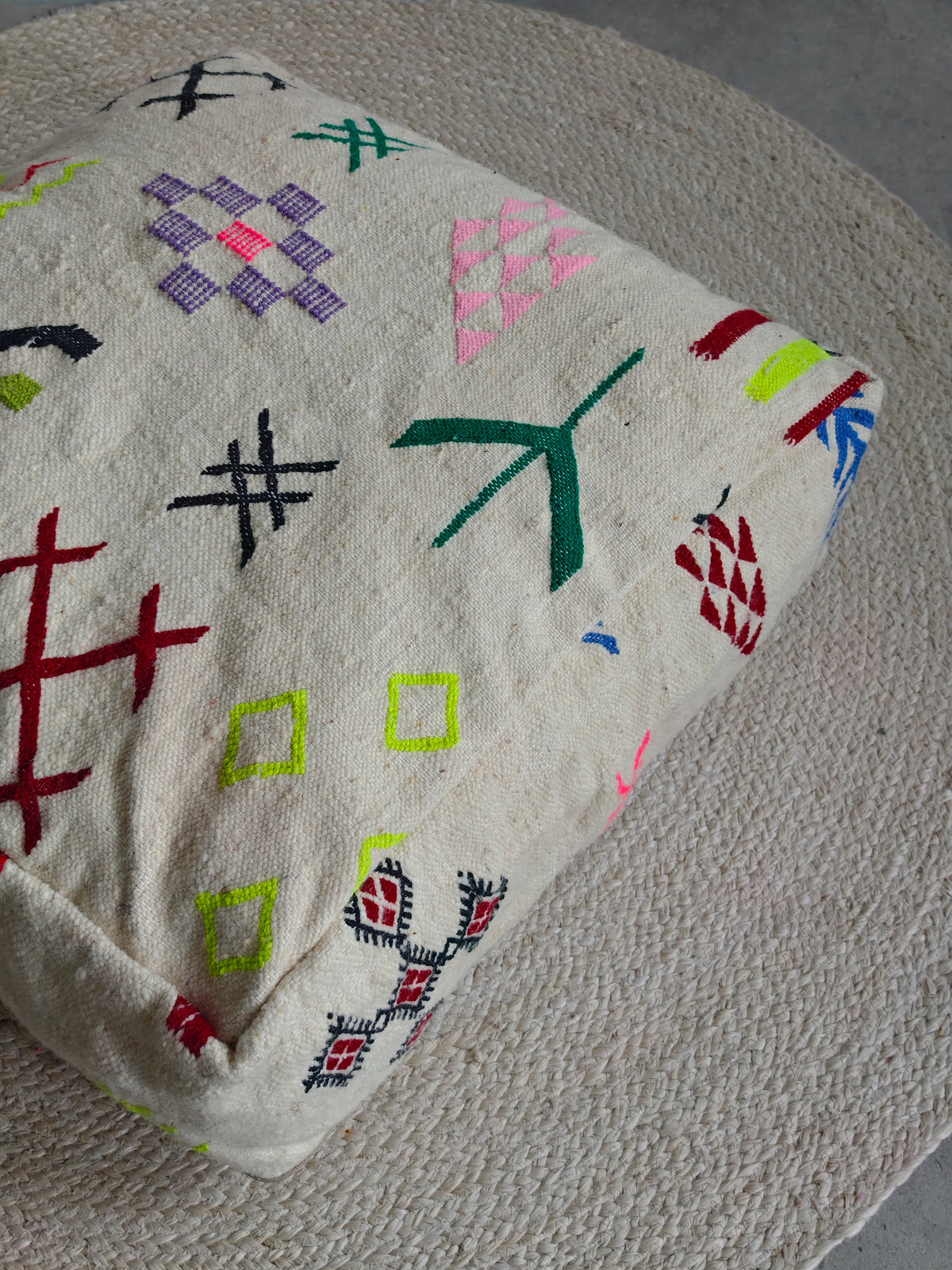 Pouf aus Wolle quadratisch und bunt, Kelim Bodenkissen, Handarbeit
