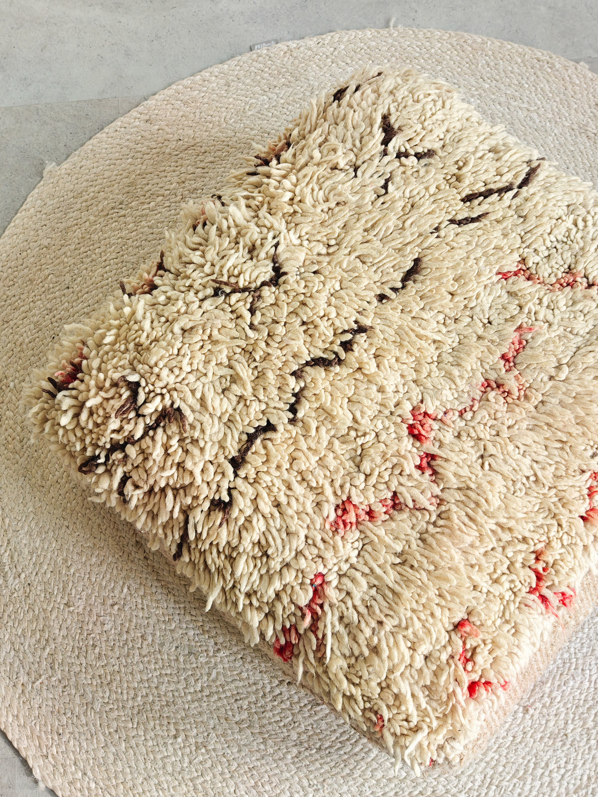 Marokkanischer Pouf, Berber Boho Bodenkissen aus Wolle