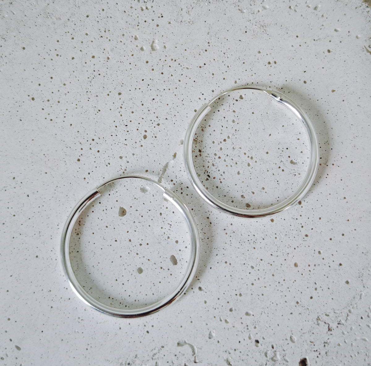 Wide light sterling silver 925 hoop earrings 18mm x 3mm in size, medium earrings minimalist, gypsy hippie style, silver hoop earrings, hoops