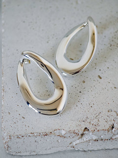 Organic Statement Ohrstecker aus 925 Silber, ovale Y2K Ohrringe, Sculptural Silver Earrings - CocosyBerlin
