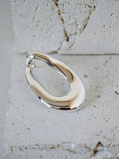 Organic Statement Ohrstecker aus 925 Silber, ovale Y2K Ohrringe, Sculptural Silver Earrings - CocosyBerlin
