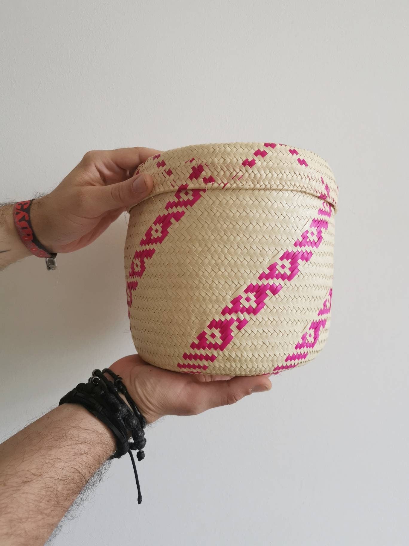 Panier mexicain rond avec couvercle, grand panier en feuille de palmier, panier hippie bohème du Mexique, panier de rangement fait main, panier cosmétique