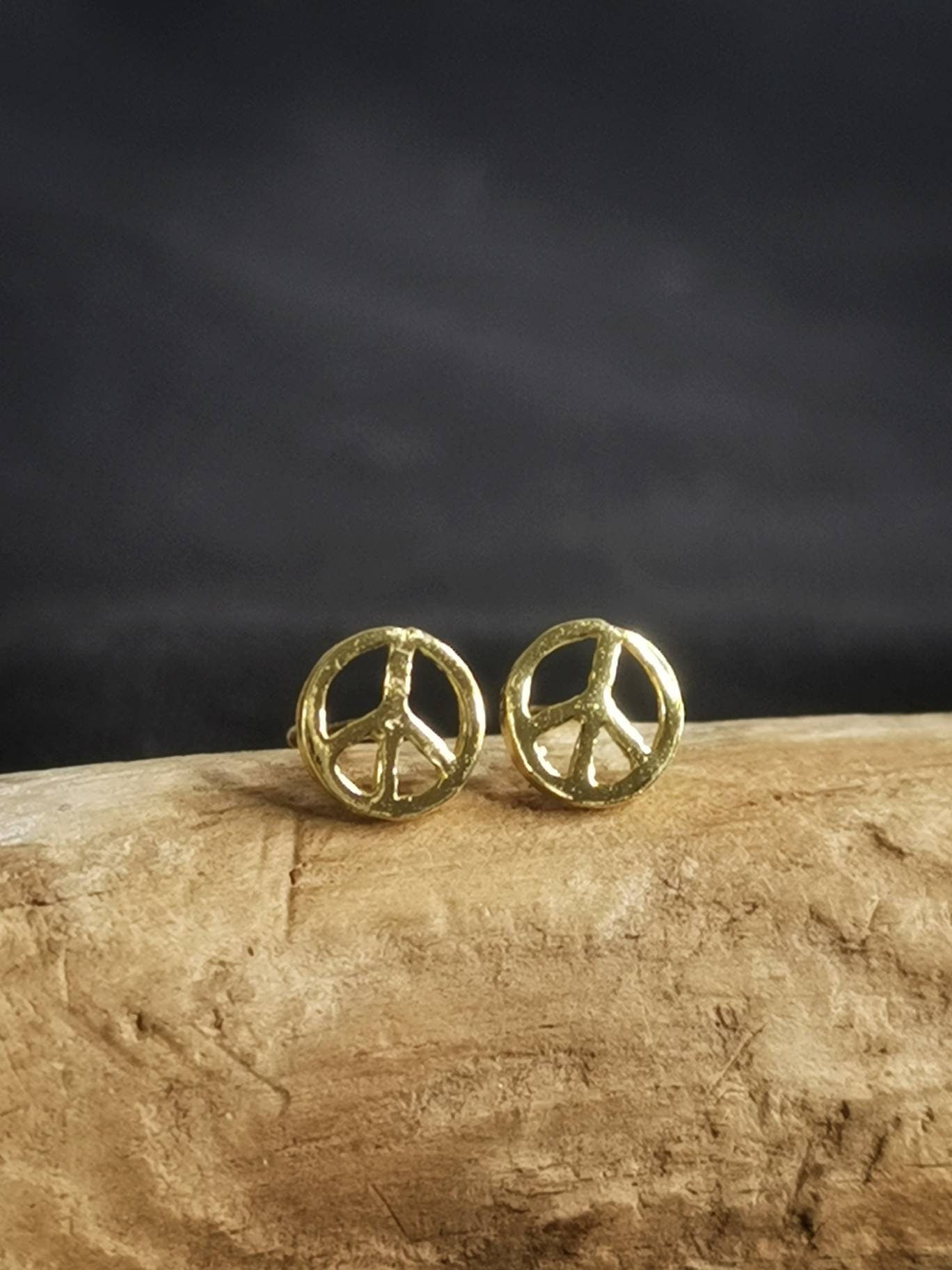 Boucles d'oreilles à tige Peace en argent 925 plaqué or, boucles d'oreilles à tige en argent sterling doré, mini boucles d'oreilles à tige Peace en argent, boucles d'oreilles à tige Peace