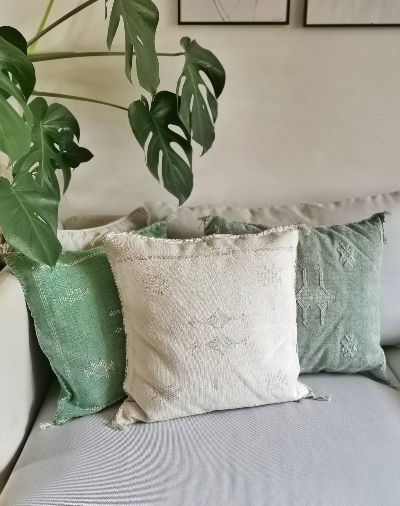 Boho Berber cushion cover, boho cushion from Morocco, Moroccan cushion Sabra silk, vintage color white, kilim, 45x45cm Marrakech