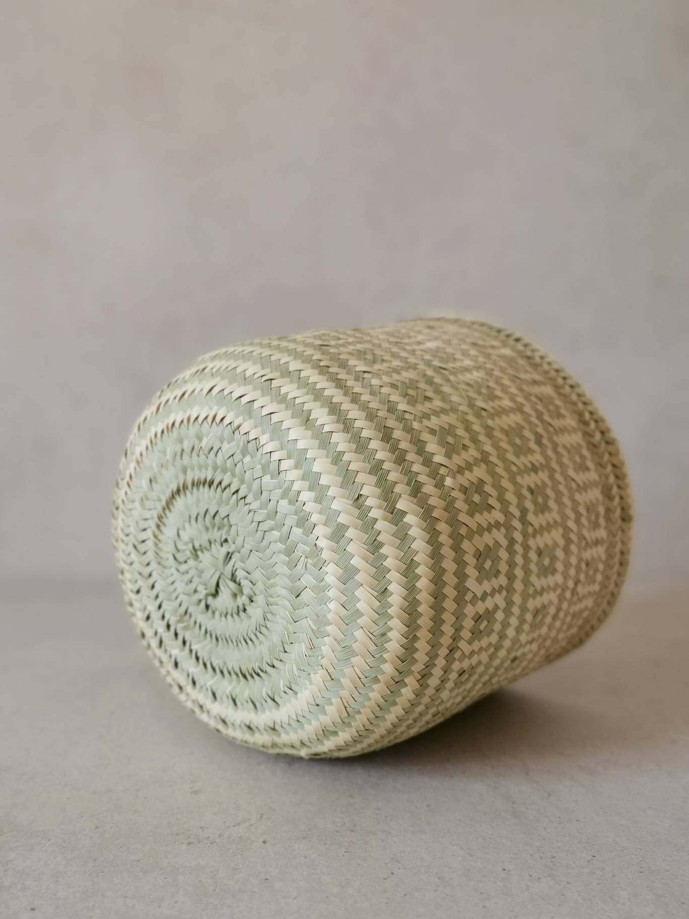 Boho Mexican style basket, cosmetic basket, storage basket, plant basket