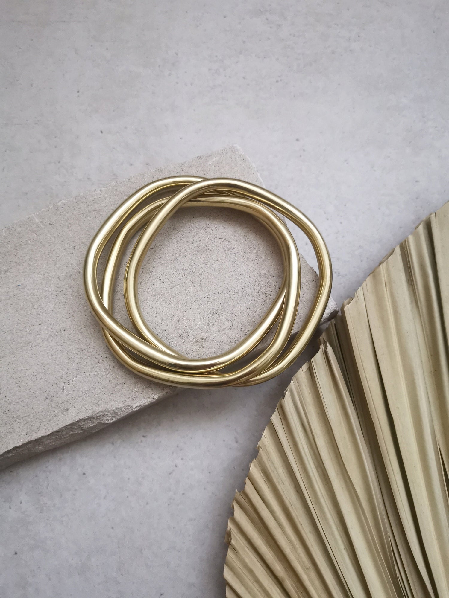 Chunky bracelet made of golden brass, statement bracelet, wide bangles, tribal golden bangle made of 3 geometric hoops, trio bracelet