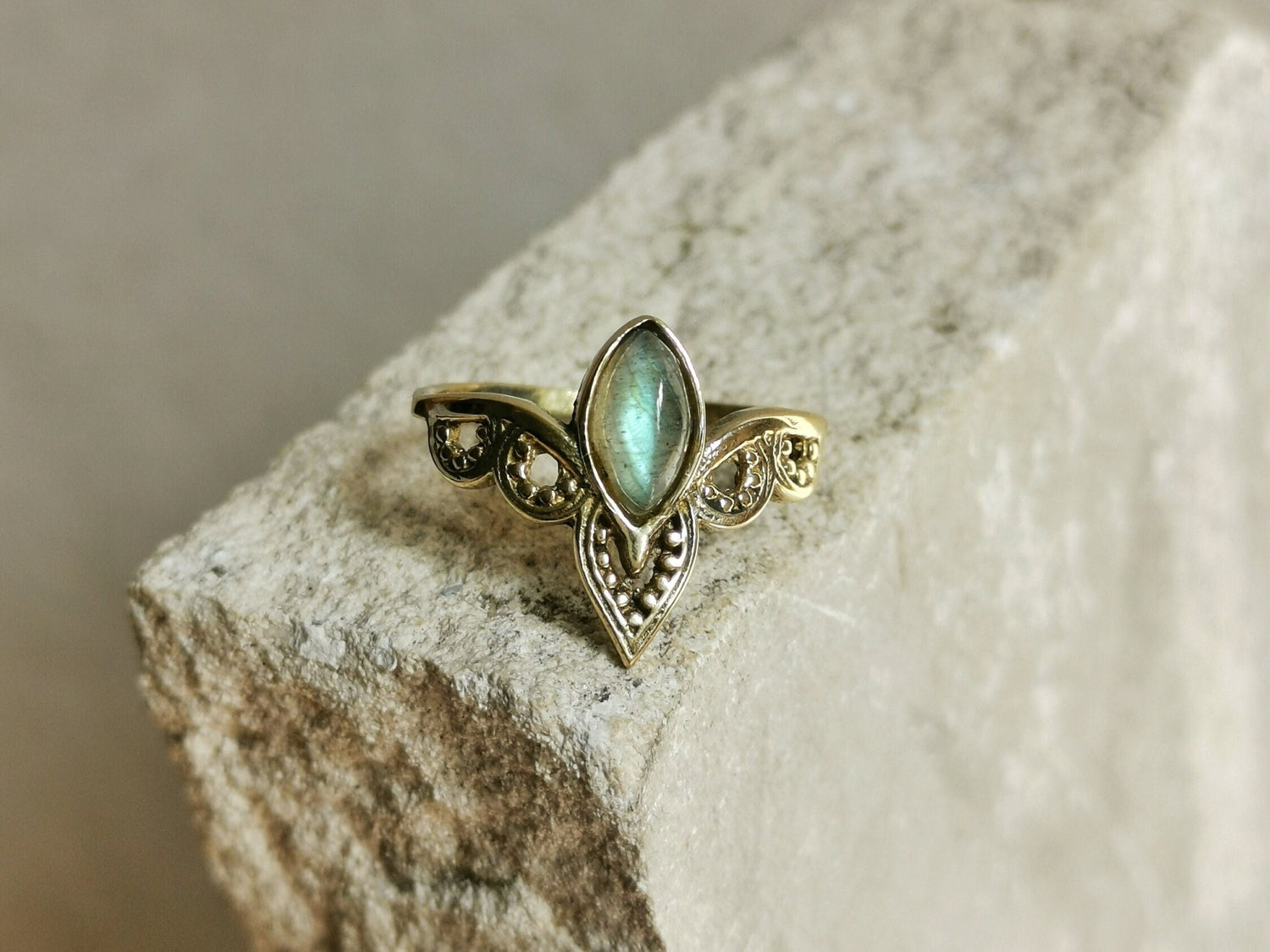 Ring with Labradorite, Tiara Crown Ring, Stacking Ring, Boho Ring, Hippie Ring, Golden Ring with Labradorite
