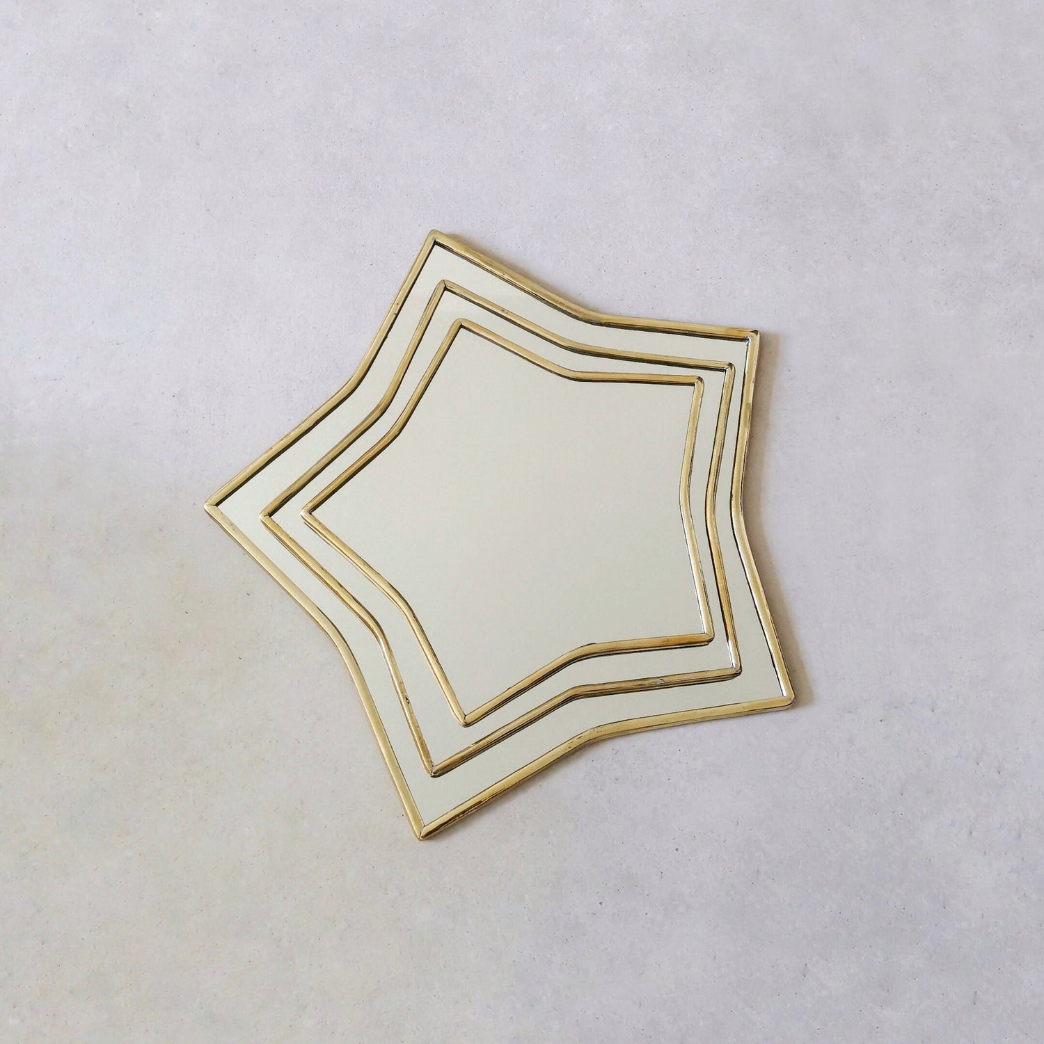 Star mirror with golden frame, golden wall mirror, mirror from Morocco, handmade, star-shaped mirror