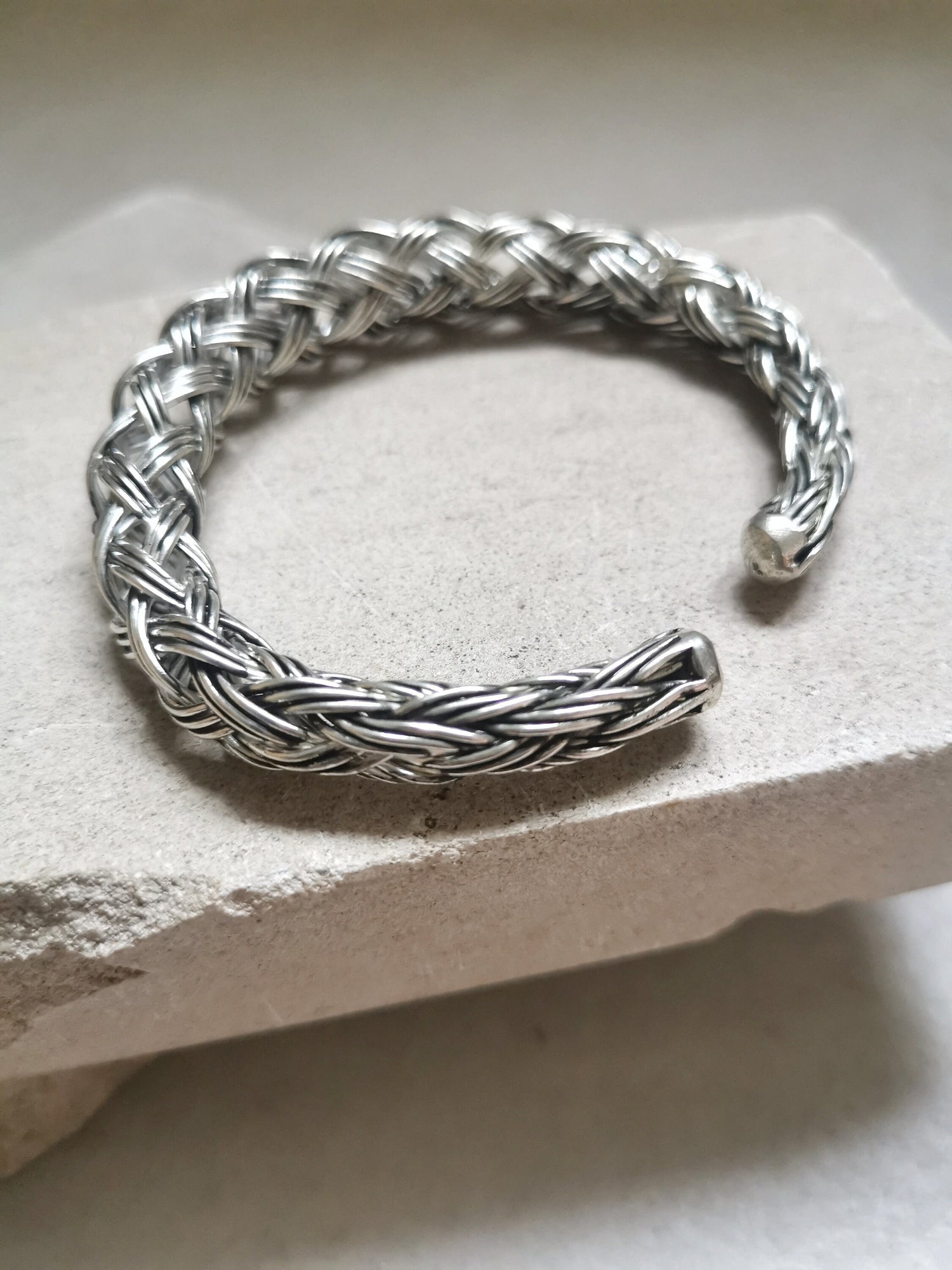 Chunky bracelet made of silver brass, statement bangle, wide bangle, braided bracelet, round bracelet