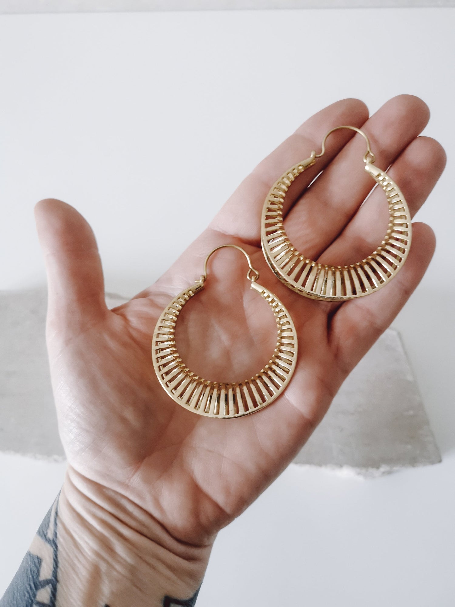 Large tribal earrings, statement gold earrings, ethnic hoop earrings made of brass, chunky ear weights