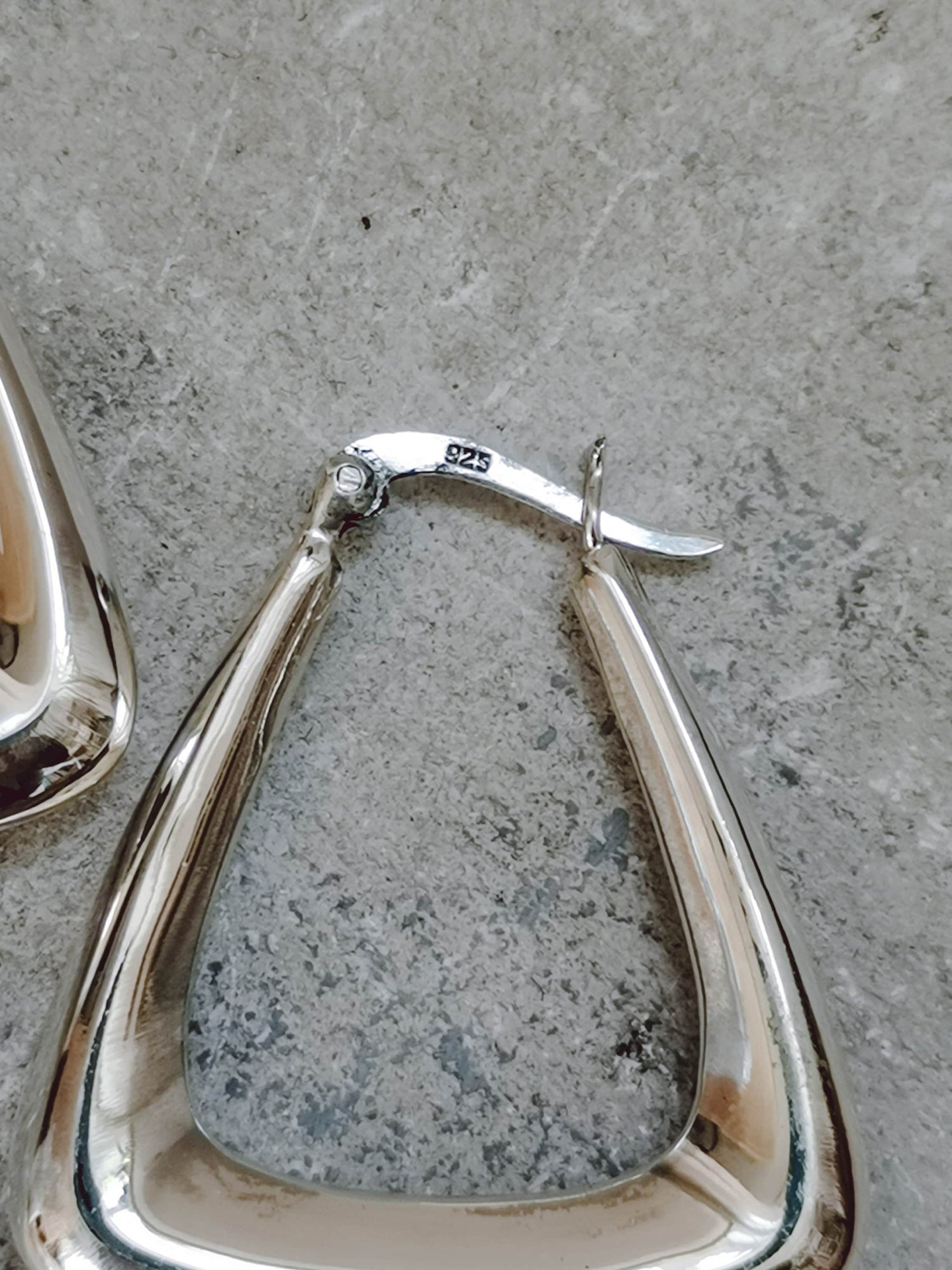 Sterling Silber Creolen Trapez Form, Geometrische Dreieckige Creolen, Minimalistisch Ohrringe aus Silber 925